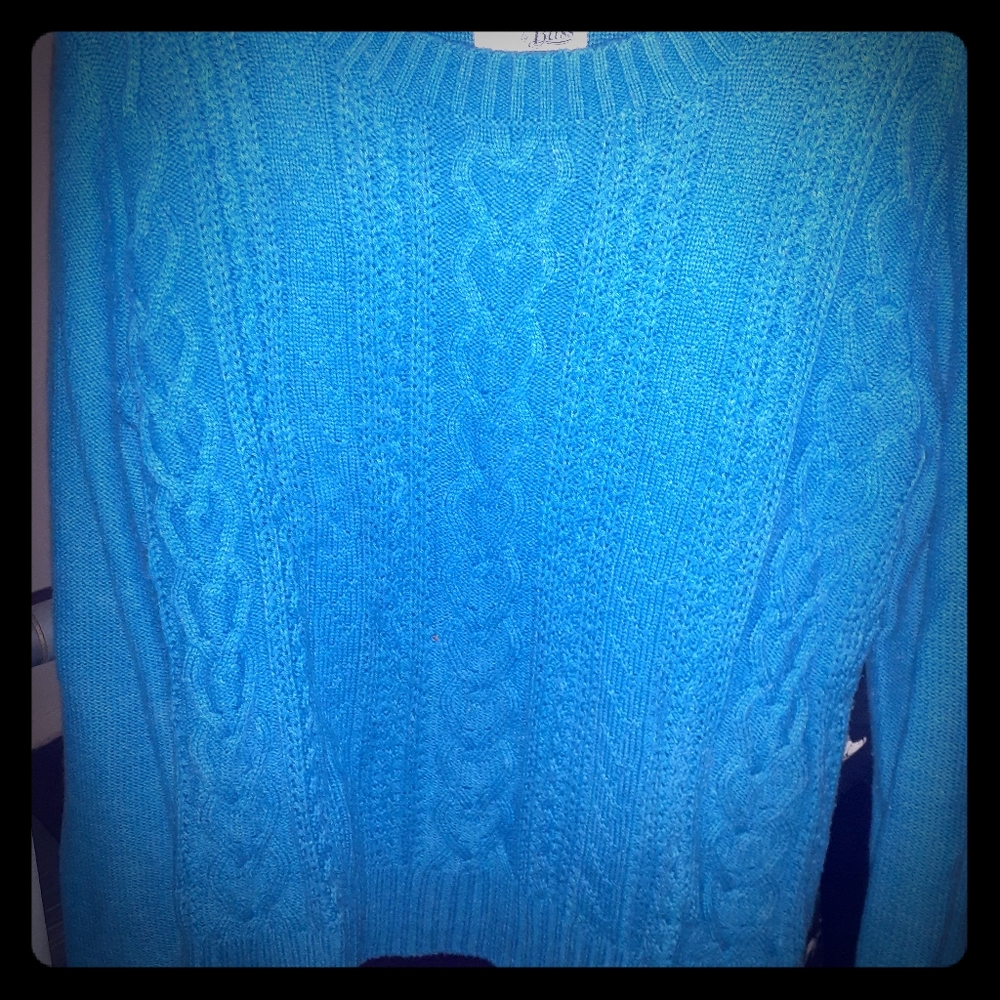 Bass blue sweater